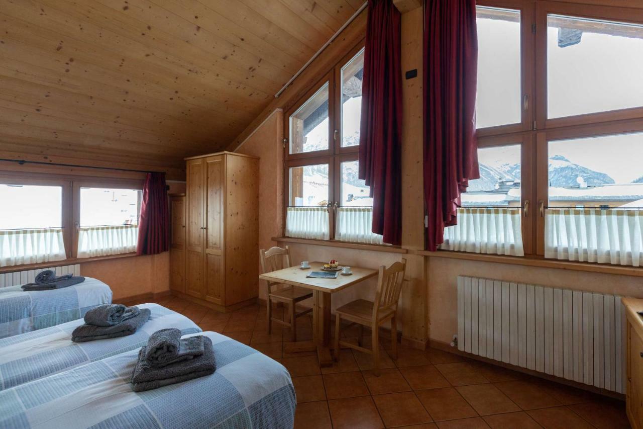 La Grolla Rooms & Apartments Livigno Exterior photo