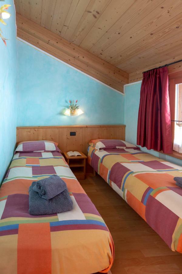 La Grolla Rooms & Apartments Livigno Exterior photo